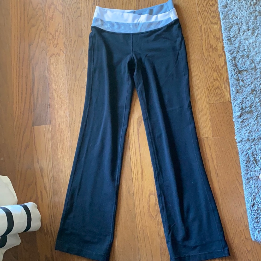 Lululemon size 6 leggings